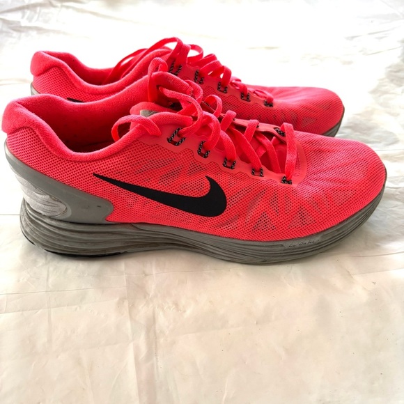 Nike Shoes - Nike Lunarglide 6 Pink Black Sneakers SZ 7.5 Worn 1X Indoors